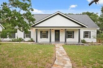 Building Photo - 510 Camino De Rancho