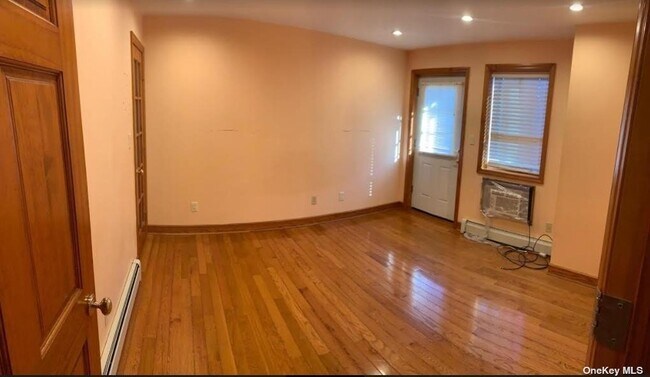 Foto del edificio - 13541 Coolidge Ave