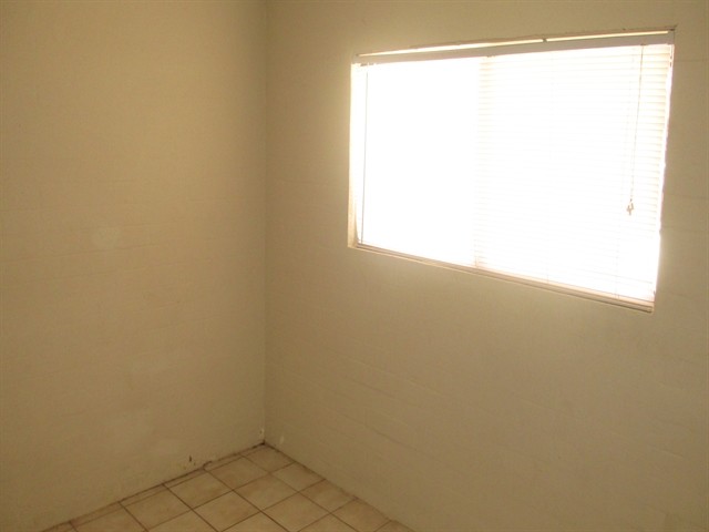 Building Photo - 12516 W Del Rio Lane