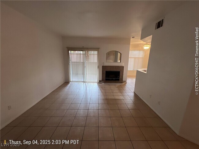 Building Photo - 2050 W Warm Springs Rd