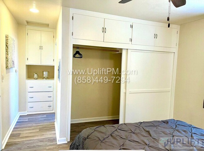 Foto del edificio - 4124 Gamma St