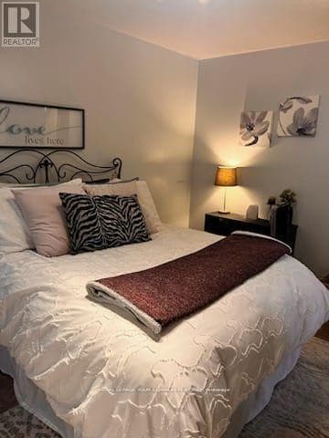 Building Photo - 25 Breeze Dr