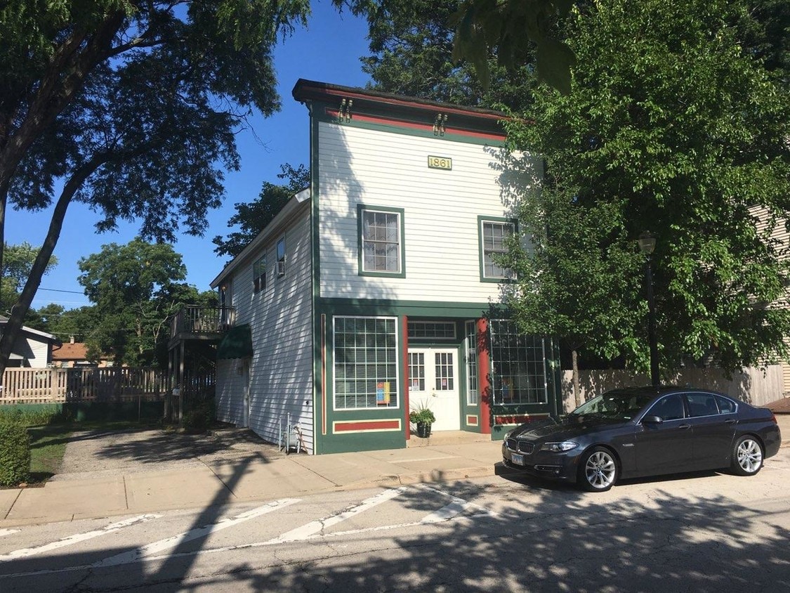 Building Street View - 18 Spring St
