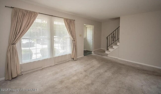 Building Photo - 166 Haverford Dr