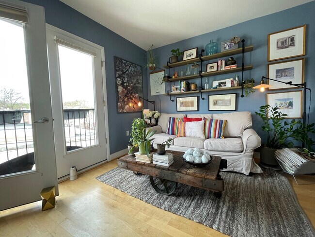 Living Space - 2201 2nd St NW