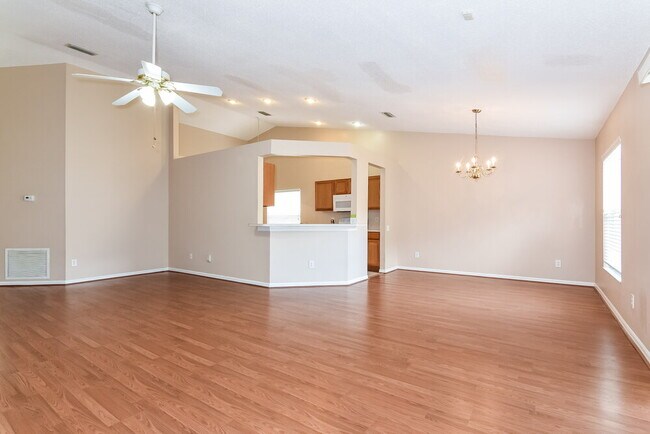 Foto del edificio - 12614 Midpointe Dr