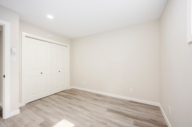 Building Photo - 354 Edison Ave