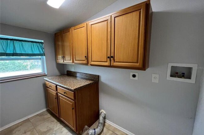 Foto del edificio - 2 Bedroom in Edgewater