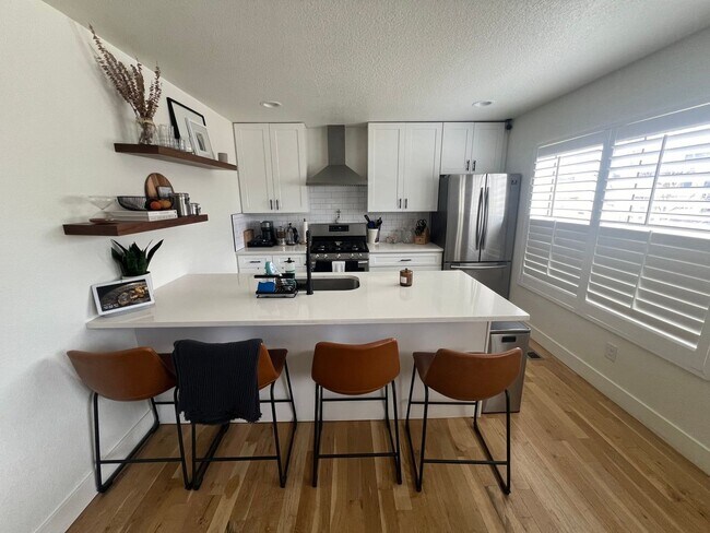 Foto del edificio - 3355 W 18th Ave