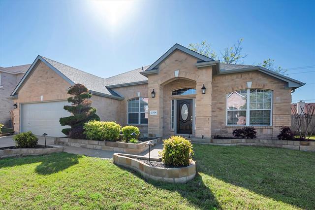 Building Photo - 2204 Windcastle Dr