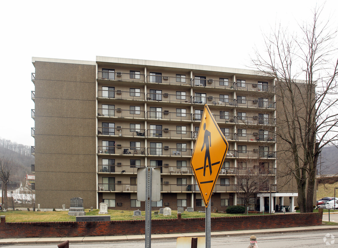 Building Photo - Chapmanville Towers