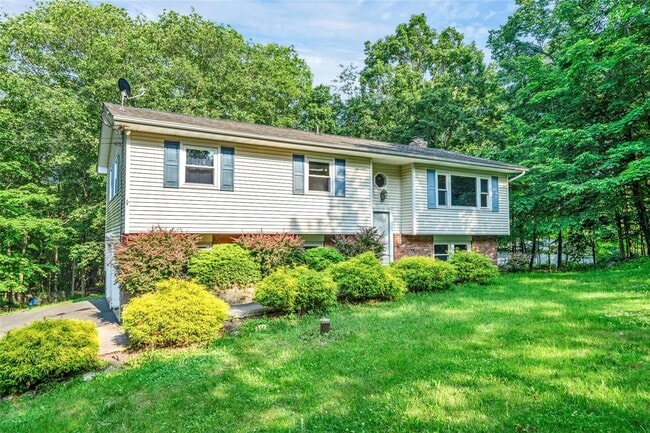 Building Photo - 128 Cedar Cliff Rd