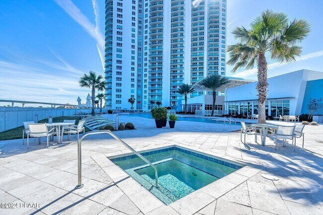Foto del edificio - 241 Riverside Dr