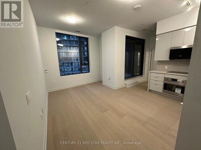 Photo du bâtiment - 2920 Hwy 7