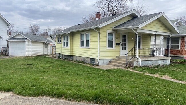 Building Photo - 2425 Fauver Ave.