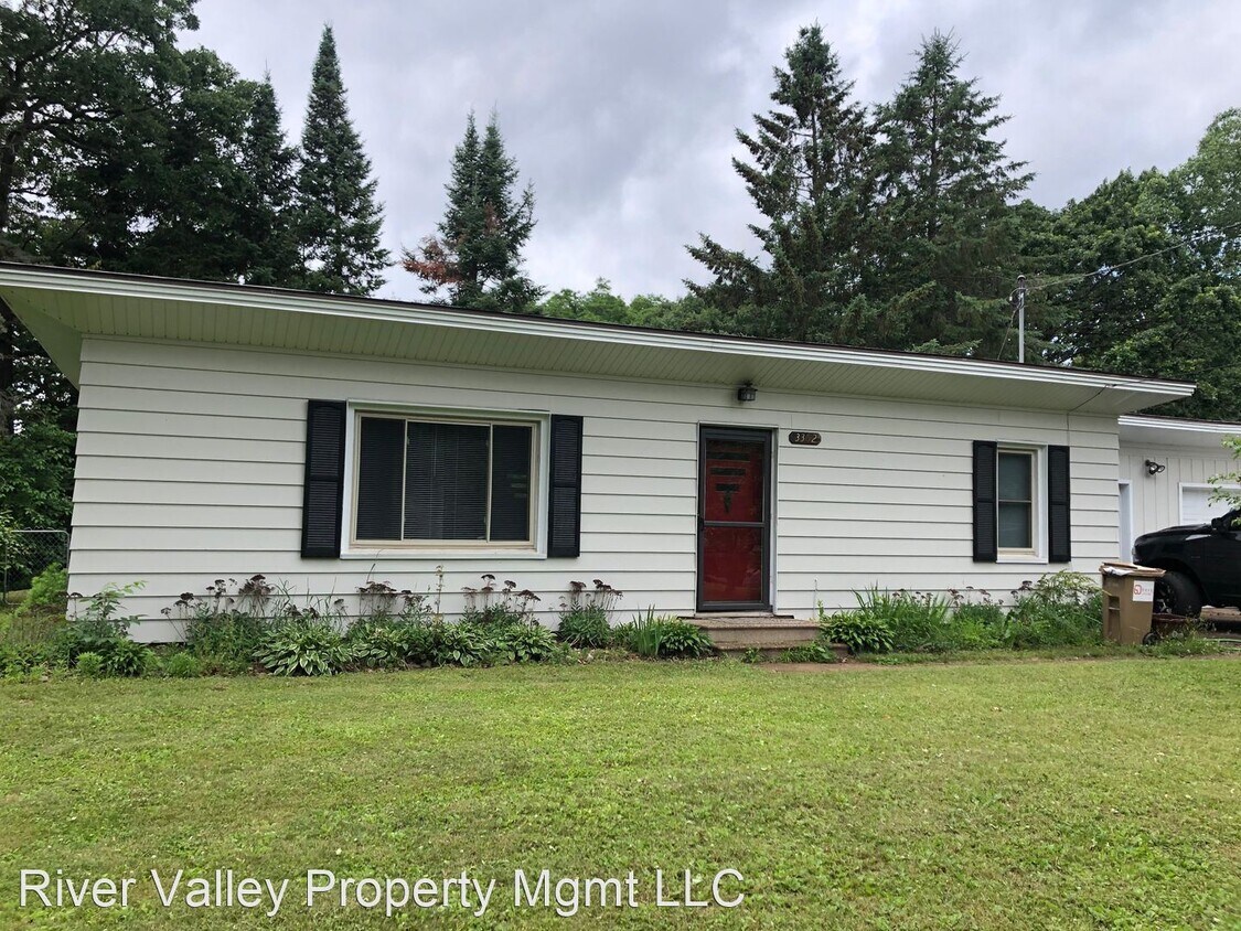 Building Photo - 3358 Rudolph Rd