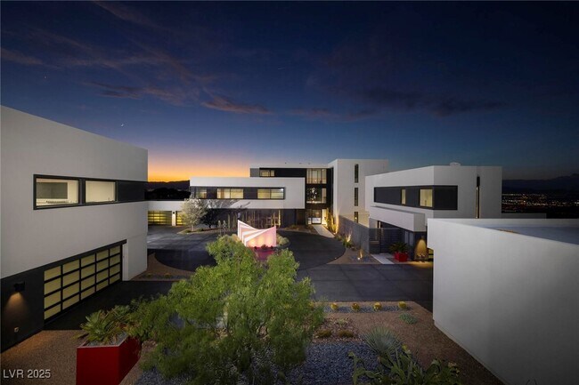 Foto del edificio - 750 Dragon Ridge Dr