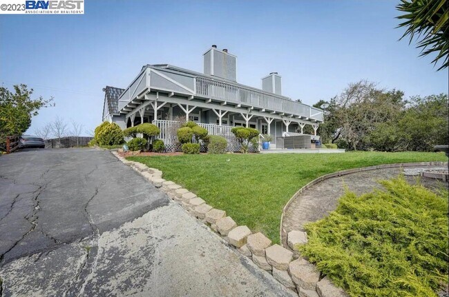 Foto del edificio - 10705 Dublin Canyon Rd