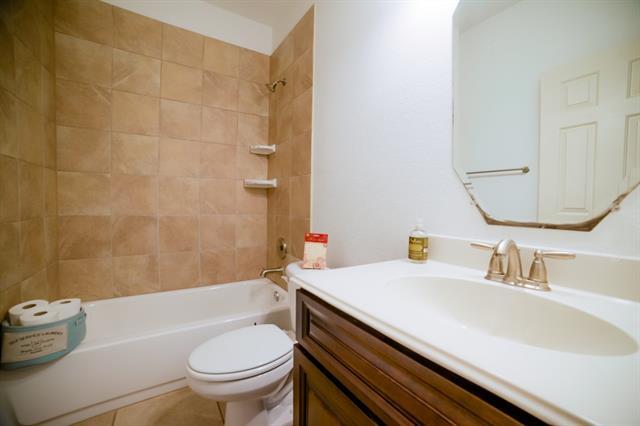 Foto del edificio - 3513 Curbstone Way