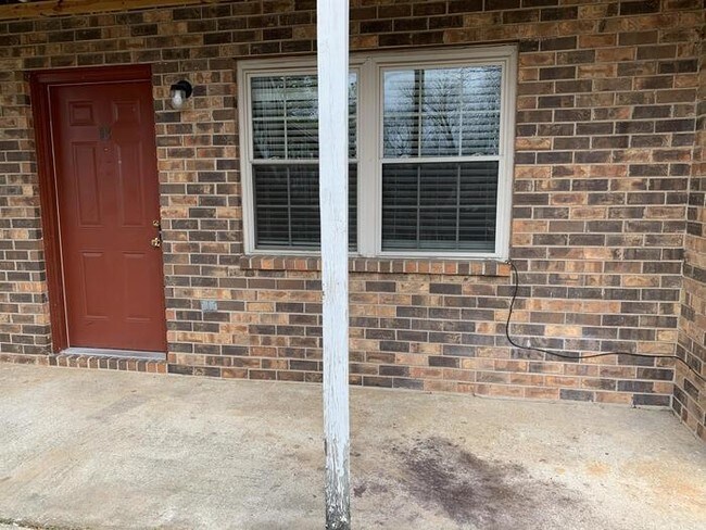 Foto del edificio - 11825 E Gateway Dr SE