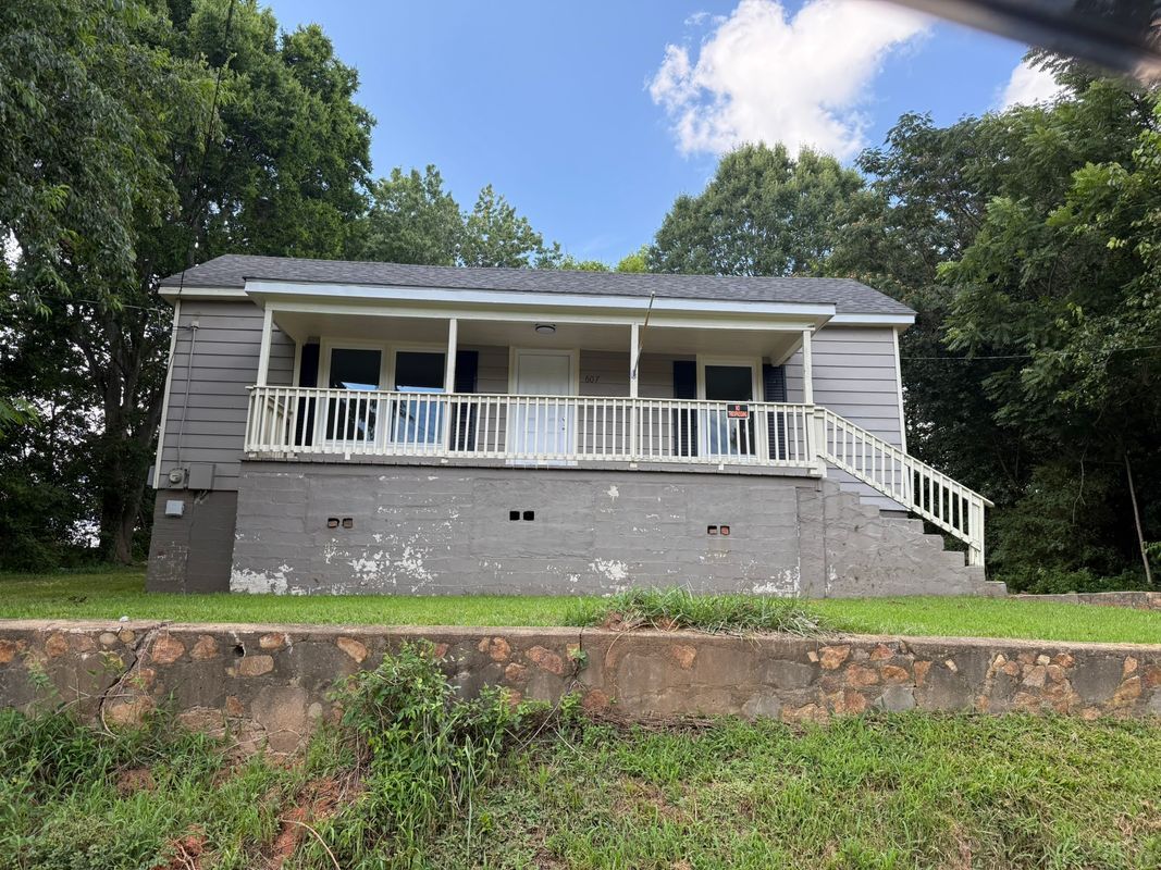 Foto principal - 607 Flynn St