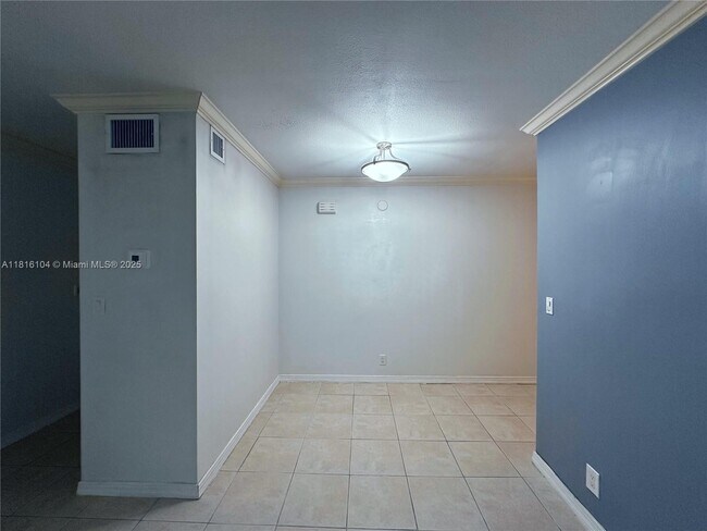 Foto del edificio - 2424 SE 17th St