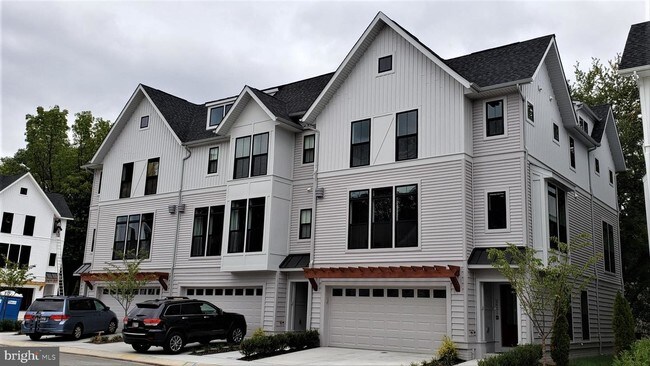 Building Photo - 2651 McComas Ave