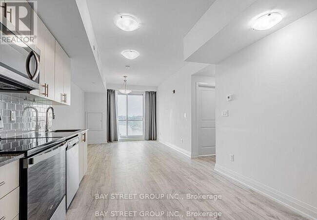 Building Photo - 9700-9700 Ninth Line