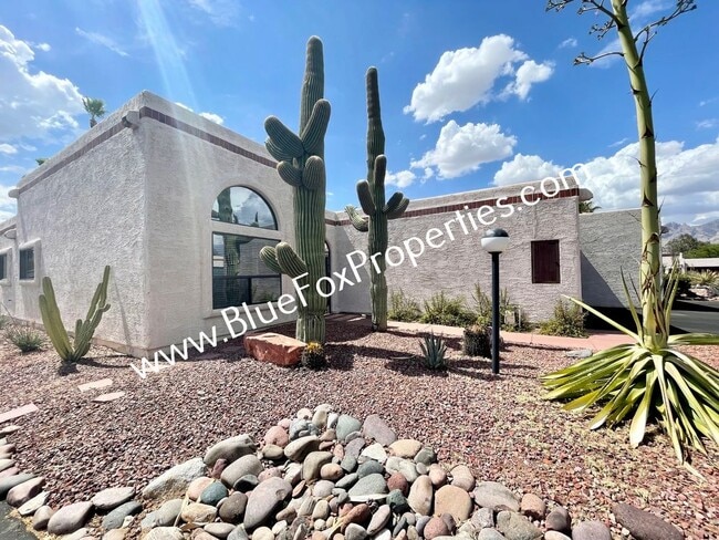 Photo - 2898 E Weymouth Cir Townhome