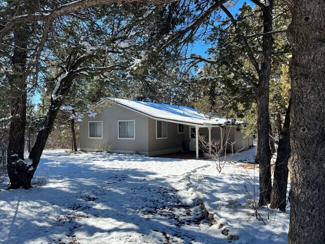 Foto del edificio - 3314 Little Pine Dr