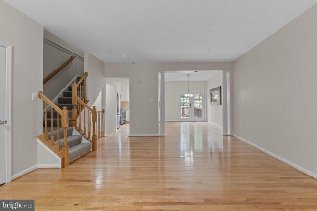 Foto del edificio - 9993 Sherwood Farm Rd