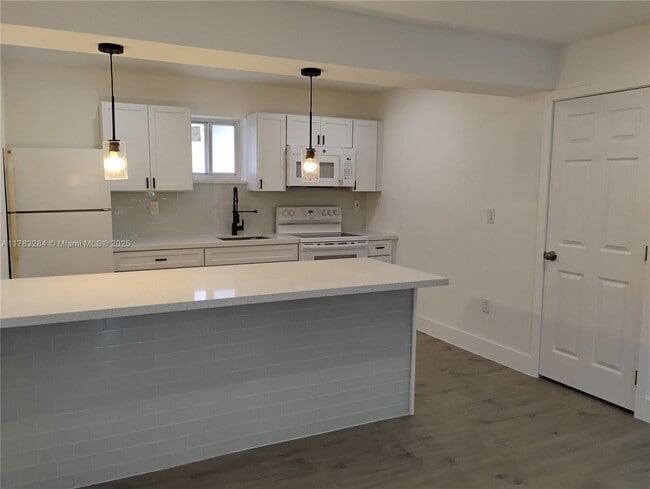 Building Photo - 2155 SW 72nd Ave