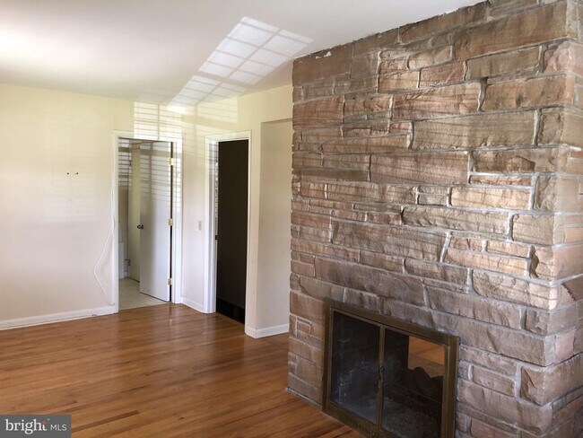 Building Photo - 106 Boyd Dr