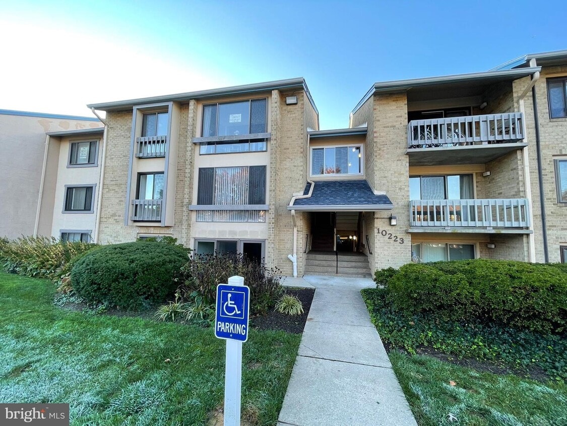10223 Valentino Dr Unit 7322, Oakton, VA 22124 Condo for Rent in