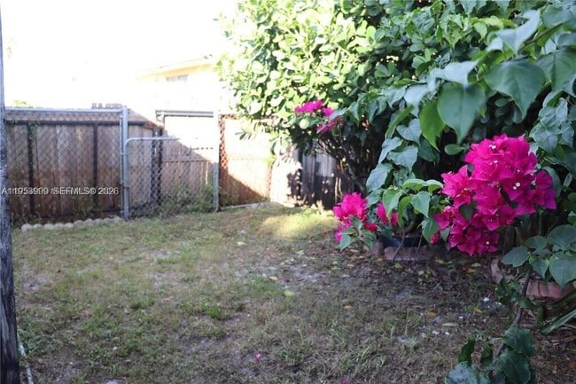 Foto del edificio - 5743 Lincoln St