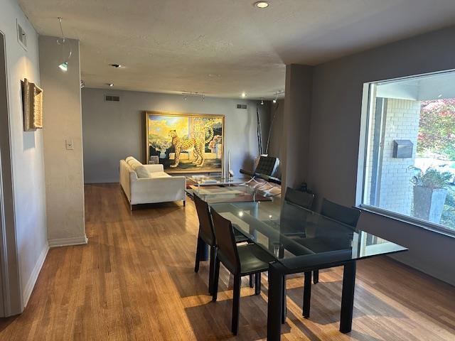 Foto del edificio - 1710 Dorchester Dr