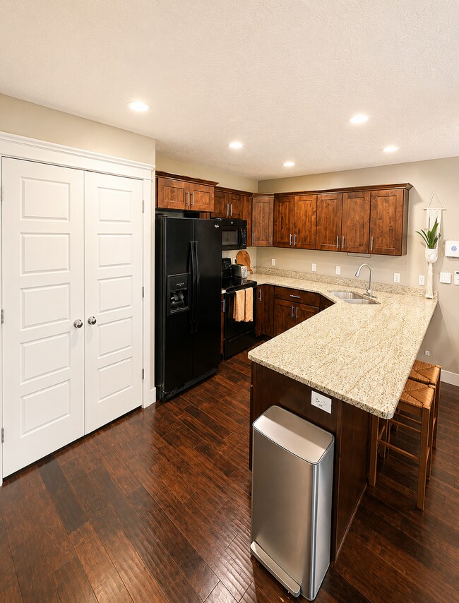Cocina - 240 W 1030 S