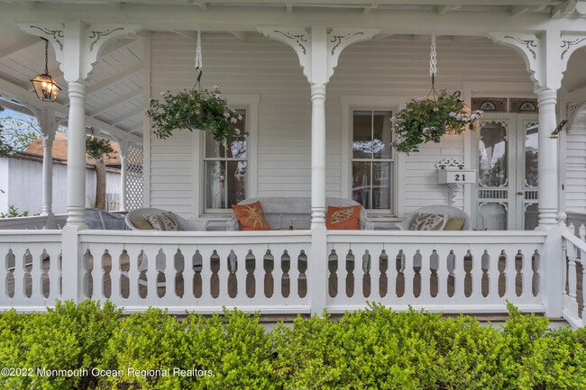 Building Photo - 21 Pearce Ave