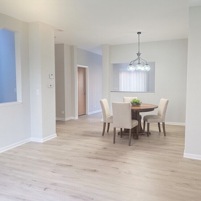 Foto del edificio - 518 New Haven Dr