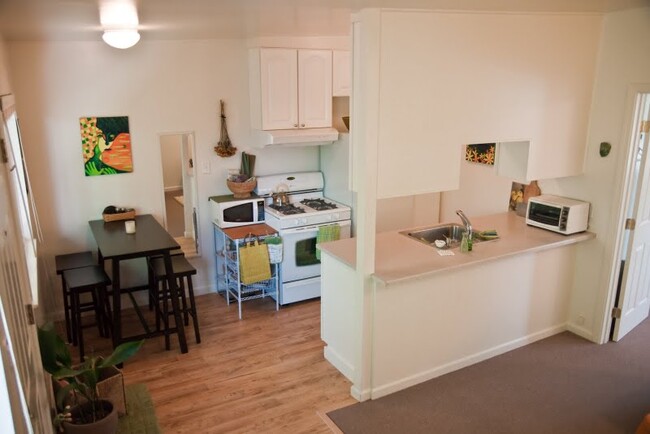 New Kitchen - 473 Alcatraz Ave