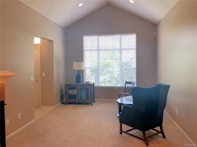 Building Photo - 27102 Chantel Dr