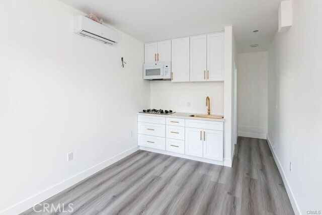 Foto principal - 4167 Willimet Ave