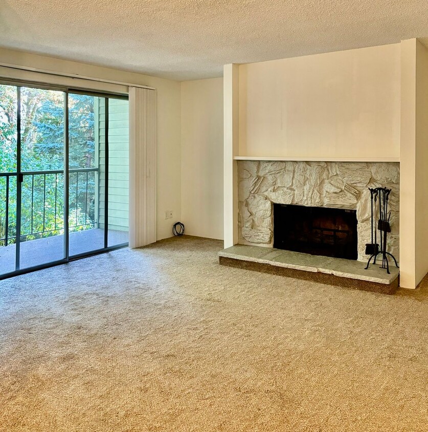 Foto principal - Charming 1 Bed / 1 Bath Sammamish Bluffs c...