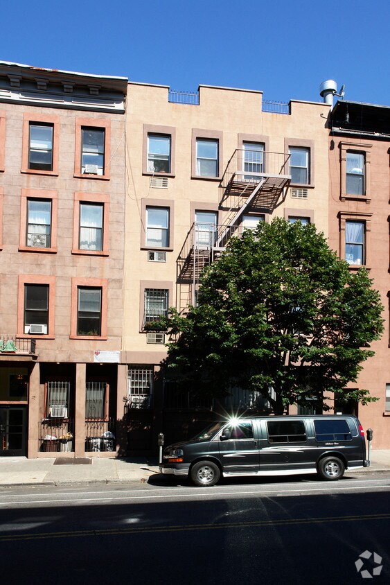 Primary Photo - 288 5th Ave