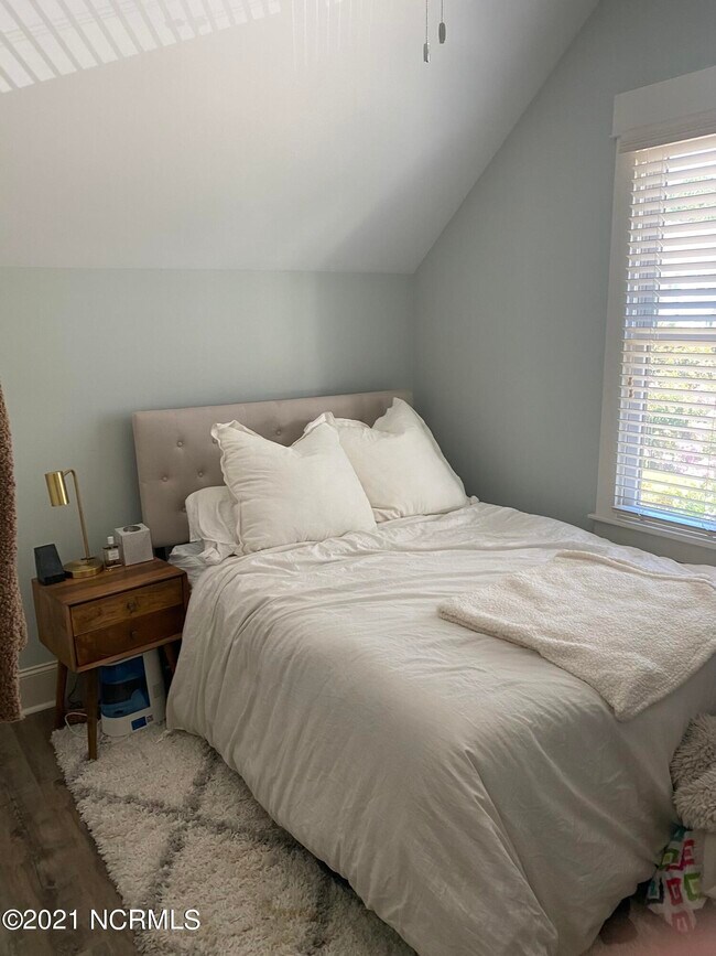 Foto del edificio - 6523 Brevard Dr