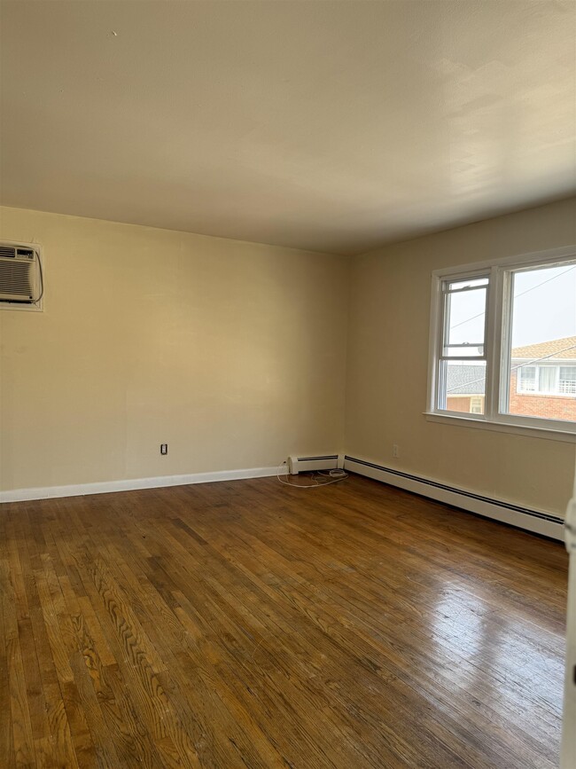 Building Photo - 1609 73rd St