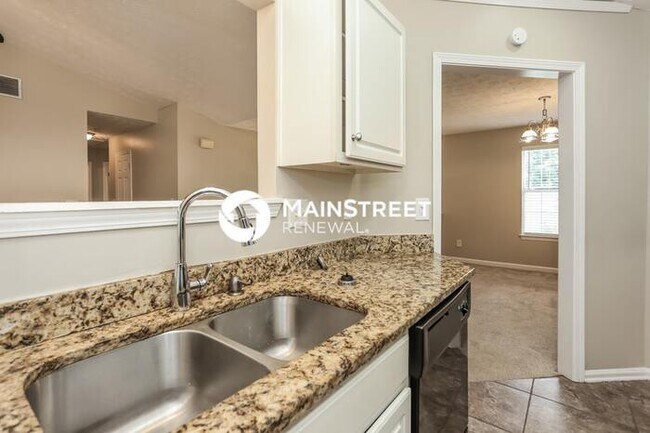 Foto del edificio - 5 Bedroom Pet-Friendly Home in Decatur, GA...