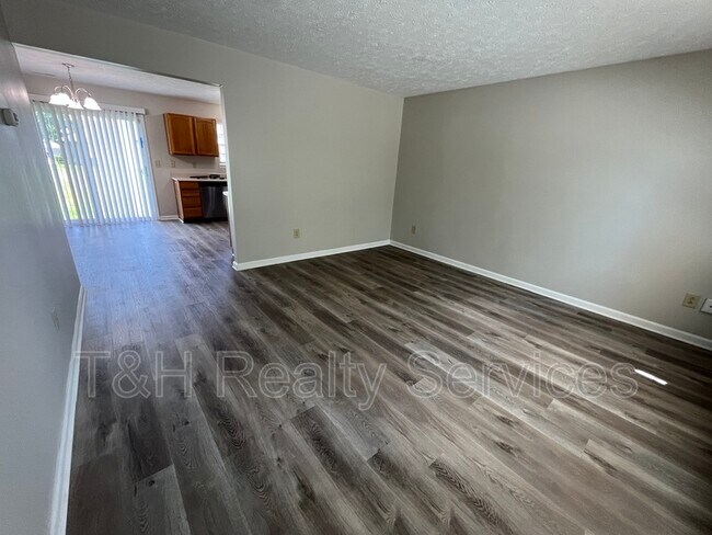 Building Photo - 10804 Chenille Ct