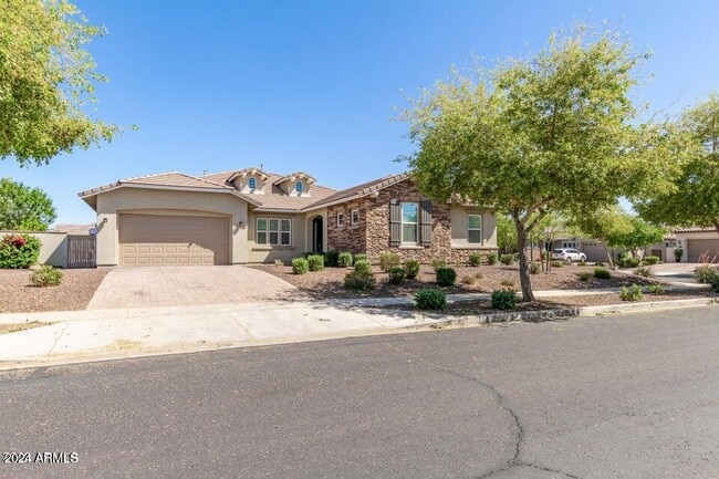 Building Photo - 13695 N 148th Dr