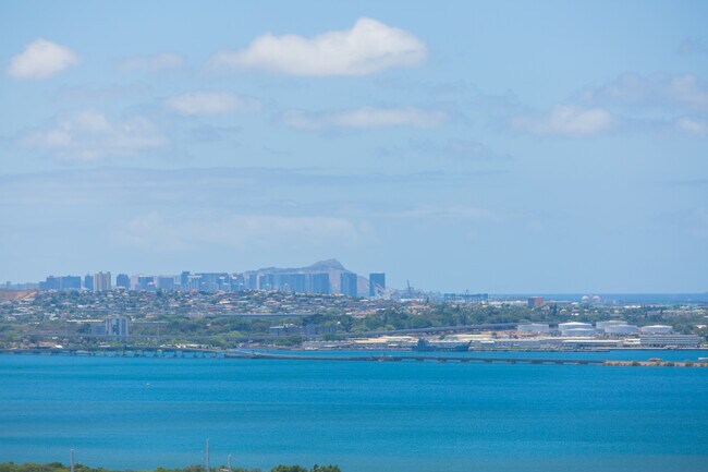 Building Photo - 1060 Kamehameha Hwy